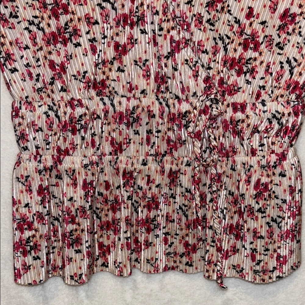 Red Puff Sleeve Smocked Blouse - Picture 2 of 7